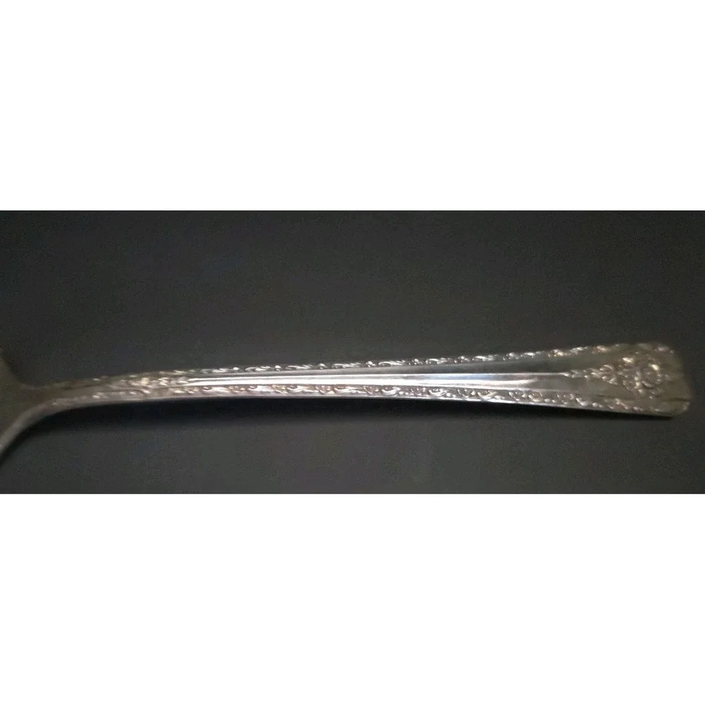 International Silver 💕𝐓𝐇𝐀𝐍𝐊 𝐘𝐎𝐔